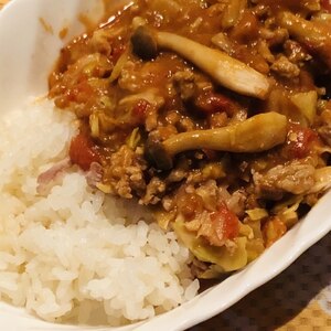 15分で簡単＊キノコと豚挽き肉のトマトカレー＊